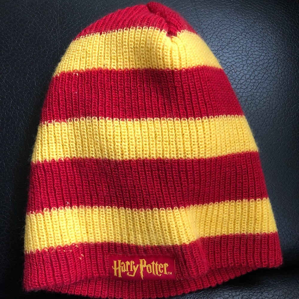 Harry Potter Gryffindor beanie NWOT Never worn!